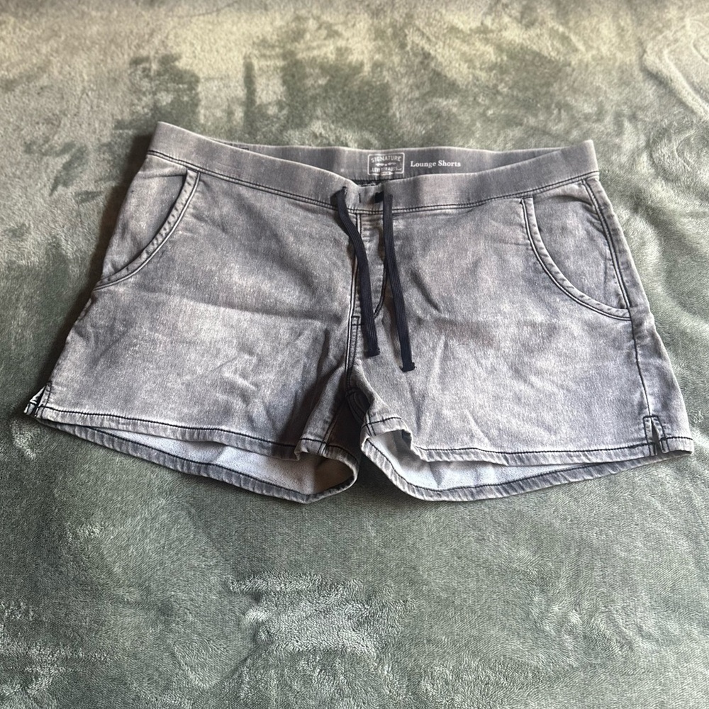Signature by Levi Strauss Faded Gray Drawstring Lounge Shorts size 18